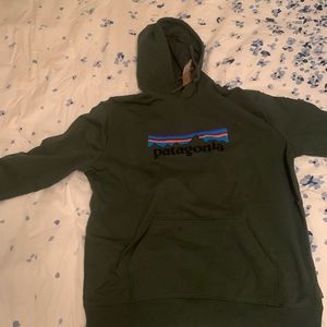 Patagonia Men’s XL hoodie